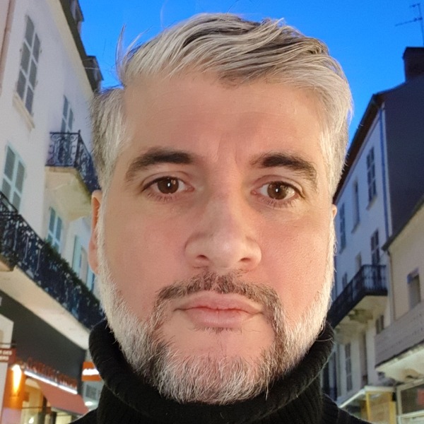 Profil de Mica, 32 ans, Rencontre gay à Le Brouillet (Neuchâtel)