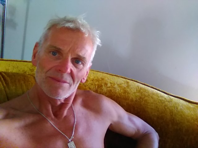 Gwendy - Rencontre gay à Les Planchettes Profil de Gwendy, 30 ans, Rencontre gay à Les Planchettes (Neuchâtel)