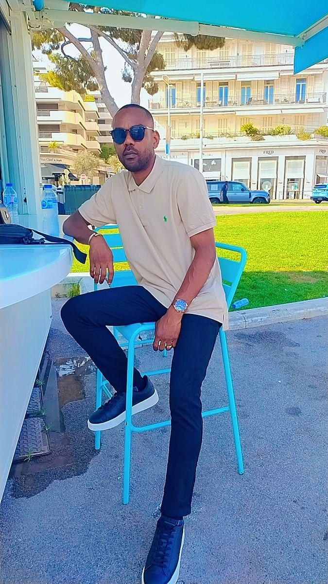Keita - Rencontre gay à Renan BE Profil de Keita, 33 ans, Rencontre gay à Renan BE (Neuchâtel)