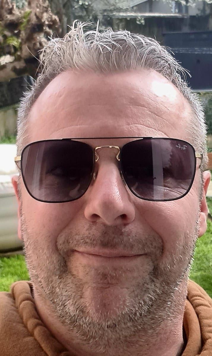 Profil de Souhaib, 32 ans, Rencontre gay à Les Taillères (Neuchâtel)