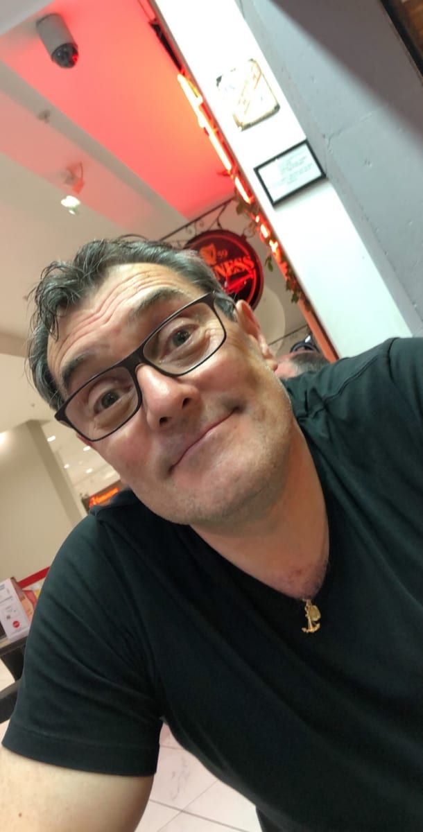 Ignazio - Rencontre gay à Cornaux NE Profil de Ignazio, 43 ans, Rencontre gay à Cornaux NE (Neuchâtel)