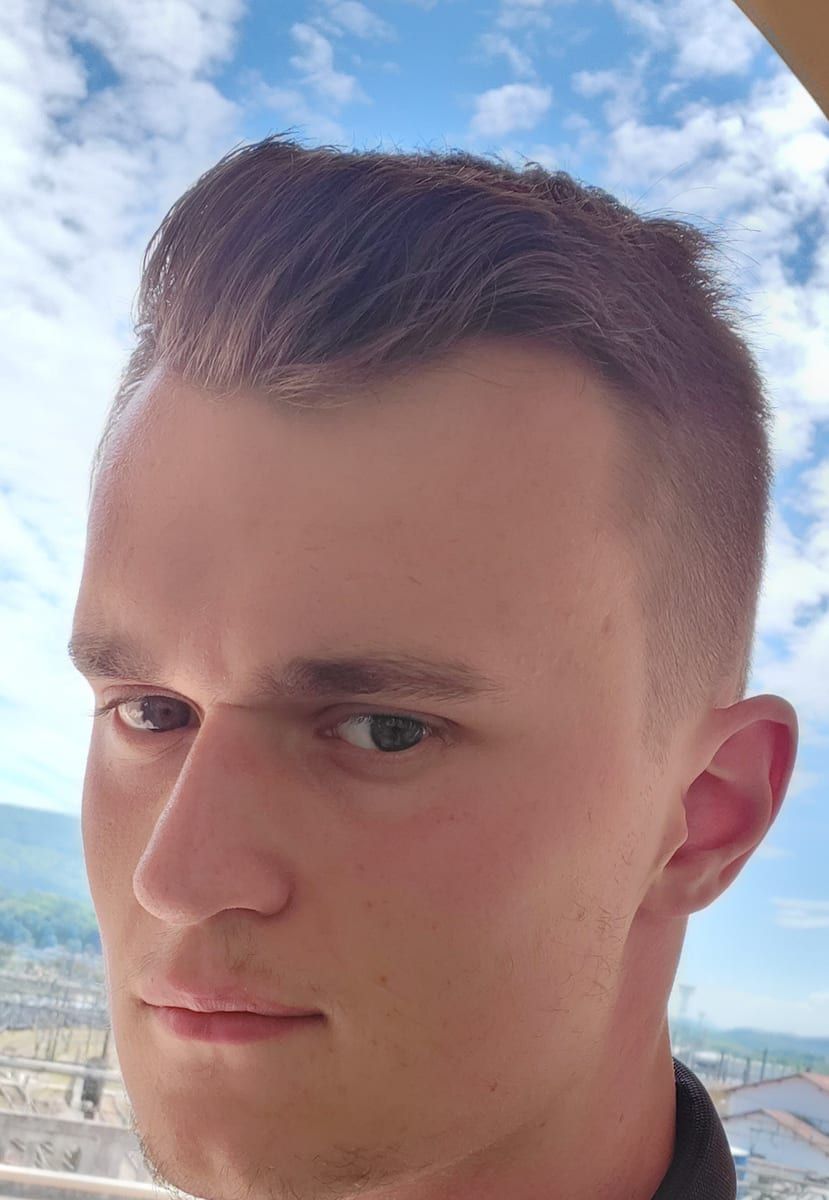 Ferdi - Rencontre gay à Cortaillod Profil de Ferdi, 41 ans, Rencontre gay à Cortaillod (Neuchâtel)
