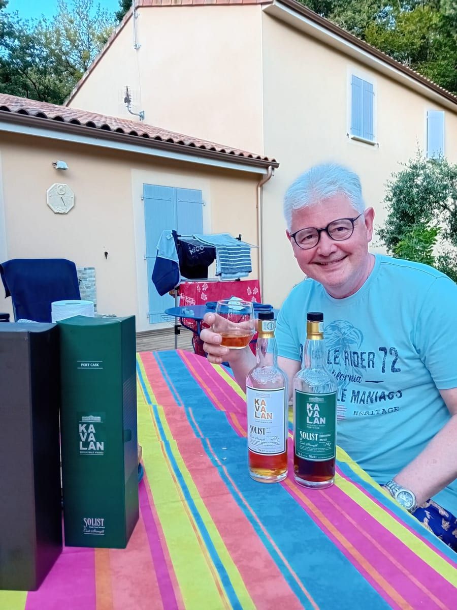 Profil de Ellio, 36 ans, Rencontre gay à Peseux (Neuchâtel)