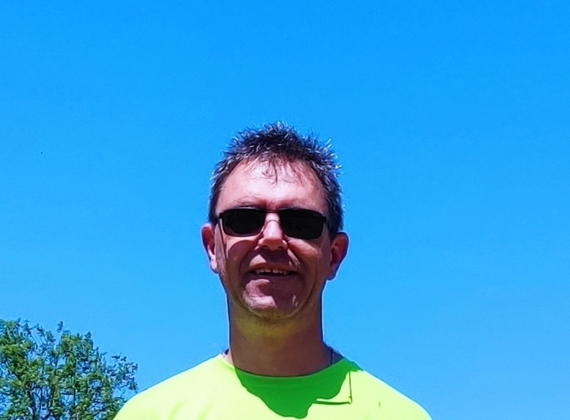 Melen - Rencontre gay à Boudevilliers Profil de Melen, 43 ans, Rencontre gay à Boudevilliers (Neuchâtel)