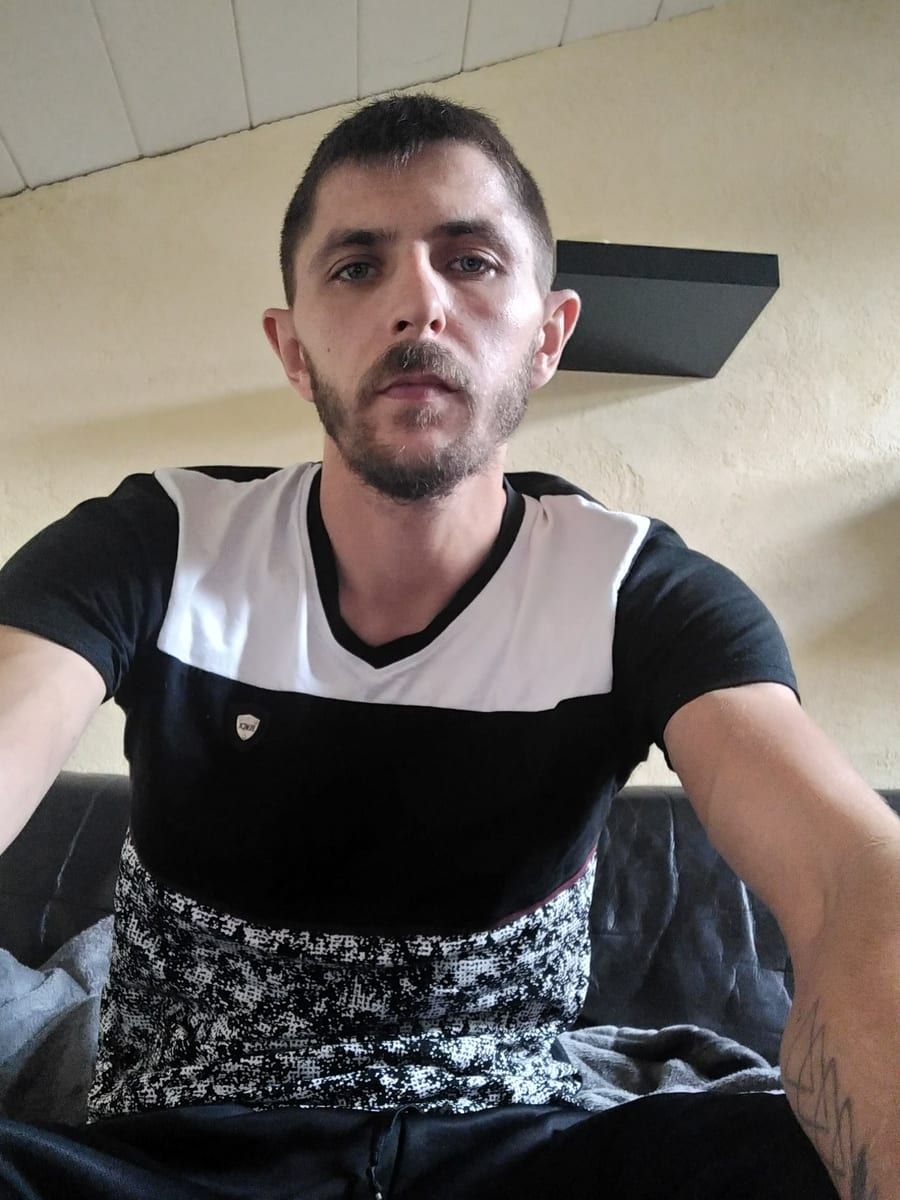 Claus - Rencontre gay à Boudry Profil de Claus, 30 ans, Rencontre gay à Boudry (Neuchâtel)
