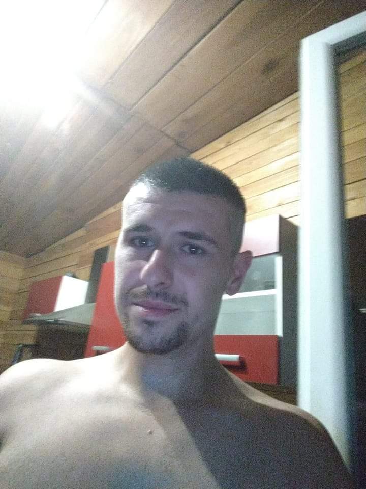 Boubacary - Rencontre gay à Coffrane Profil de Boubacary, 22 ans, Rencontre gay à Coffrane (Neuchâtel)
