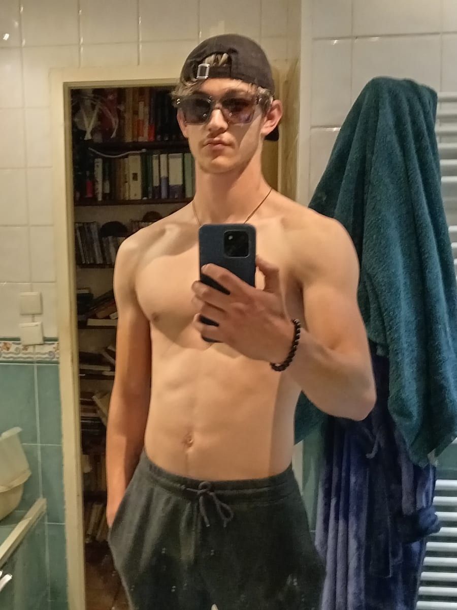Mestafa - Rencontre gay à Marin-Epagnier Profil de Mestafa, 26 ans, Rencontre gay à Marin-Epagnier (Neuchâtel)
