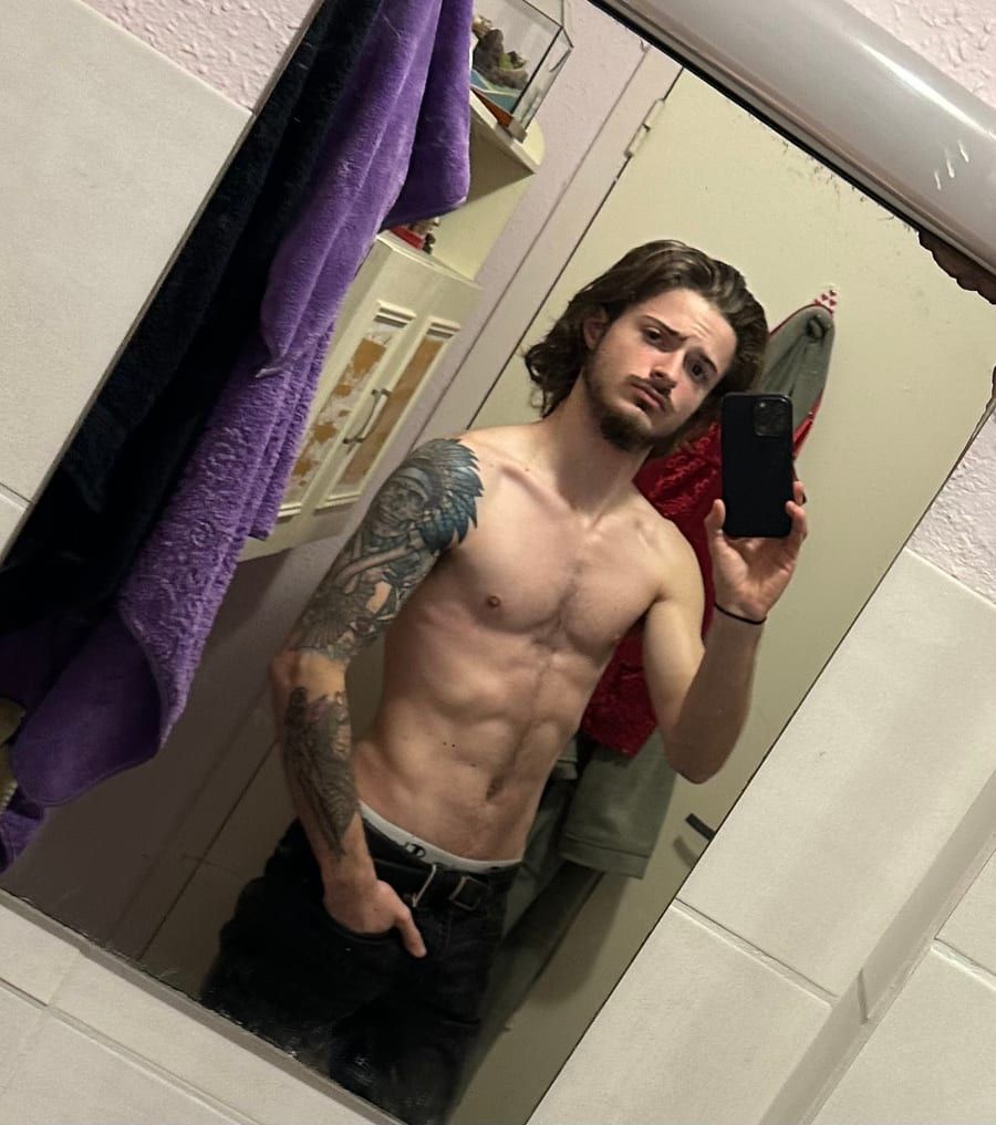 Profil de Nathael, 43 ans, Rencontre gay à Le Pâquier NE (Neuchâtel)