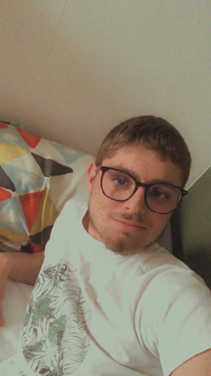 Moche - Rencontre gay à Valangin Profil de Moche, 28 ans, Rencontre gay à Valangin (Neuchâtel)
