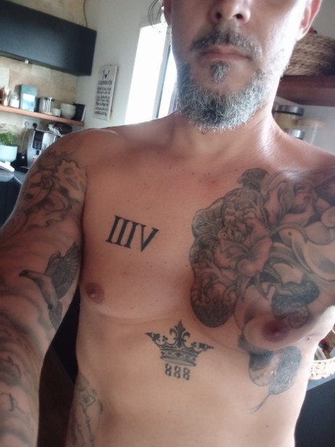 Nuh - Rencontre gay à Les Sagnettes Profil de Nuh, 37 ans, Rencontre gay à Les Sagnettes (Neuchâtel)