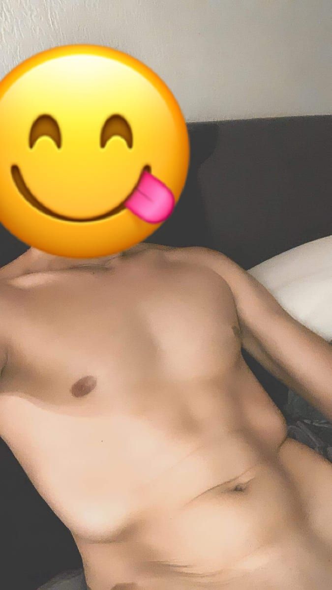 Profil de Cosma, 37 ans, Rencontre gay à Les Bayards (Neuchâtel)